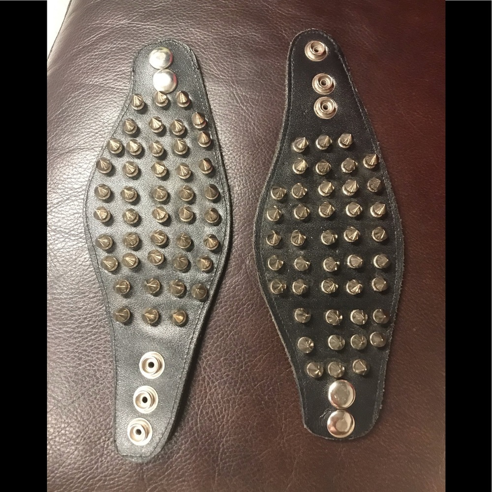 Spiked Leather Wrist Cuffs Veery Well Made